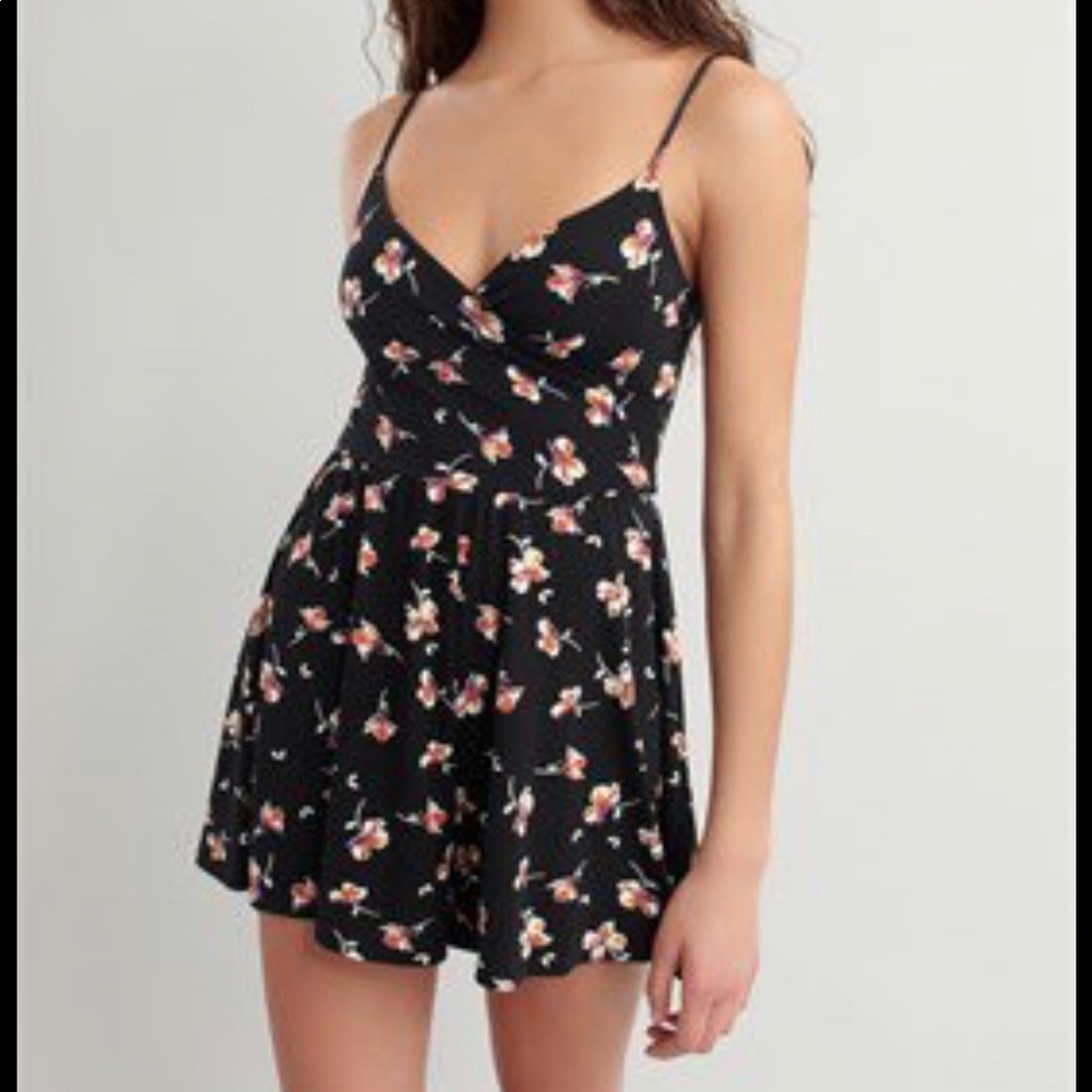 Garage black romper